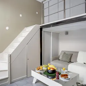 Spacious, Bright And Beautifully Decorated Flat In Heart Of Marais Short Walk To Picaso Museum Paris