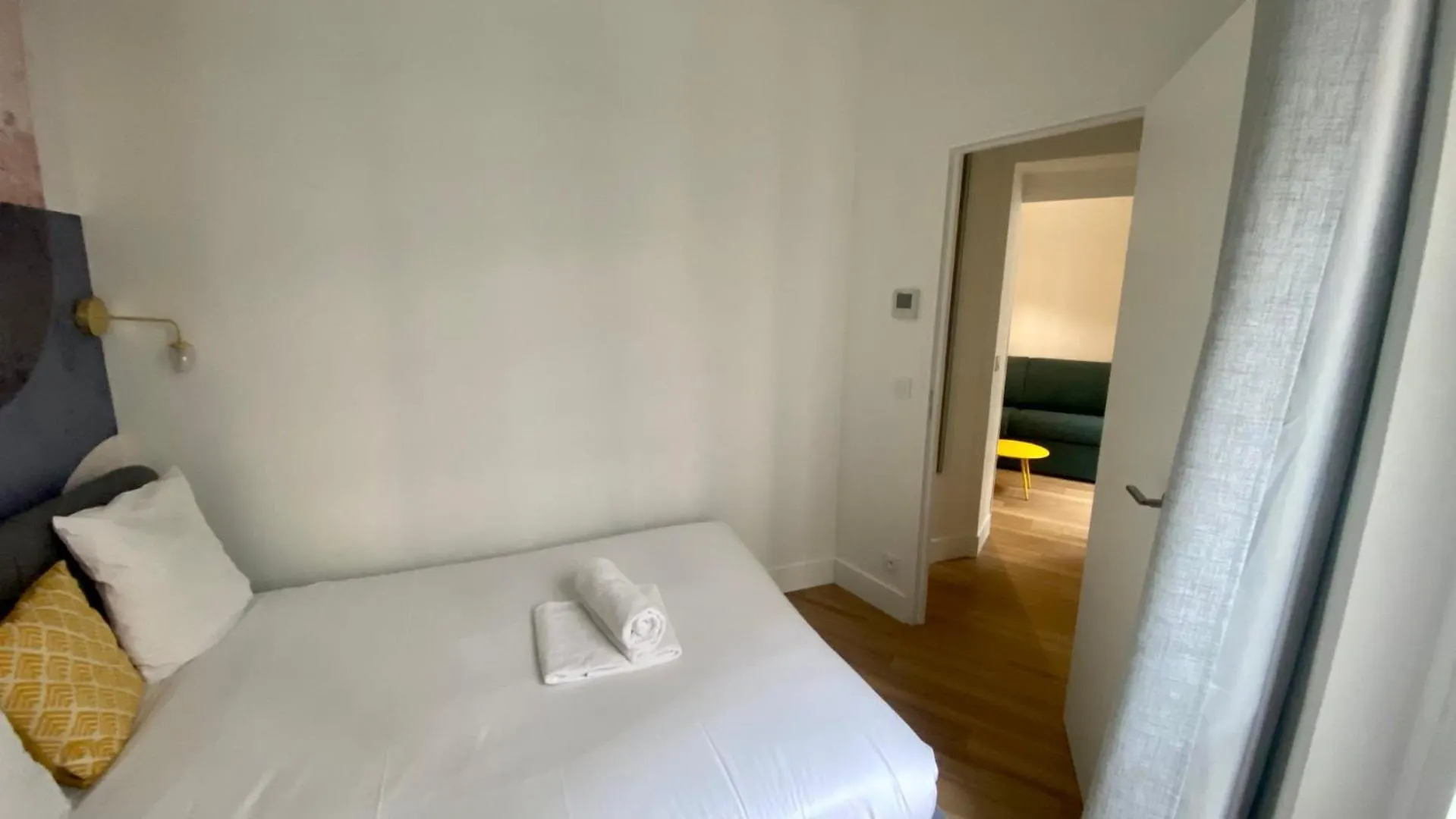 Appartement Lumineux proche de Saint-Lazare - 8P Paris