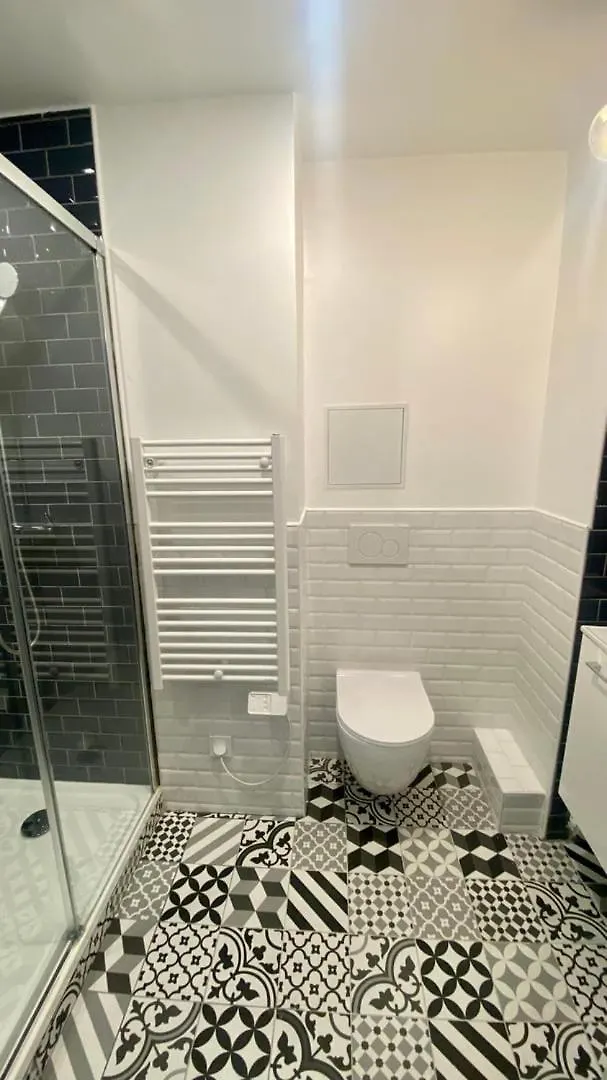 Appartement Lumineux proche de Saint-Lazare - 8P Paris